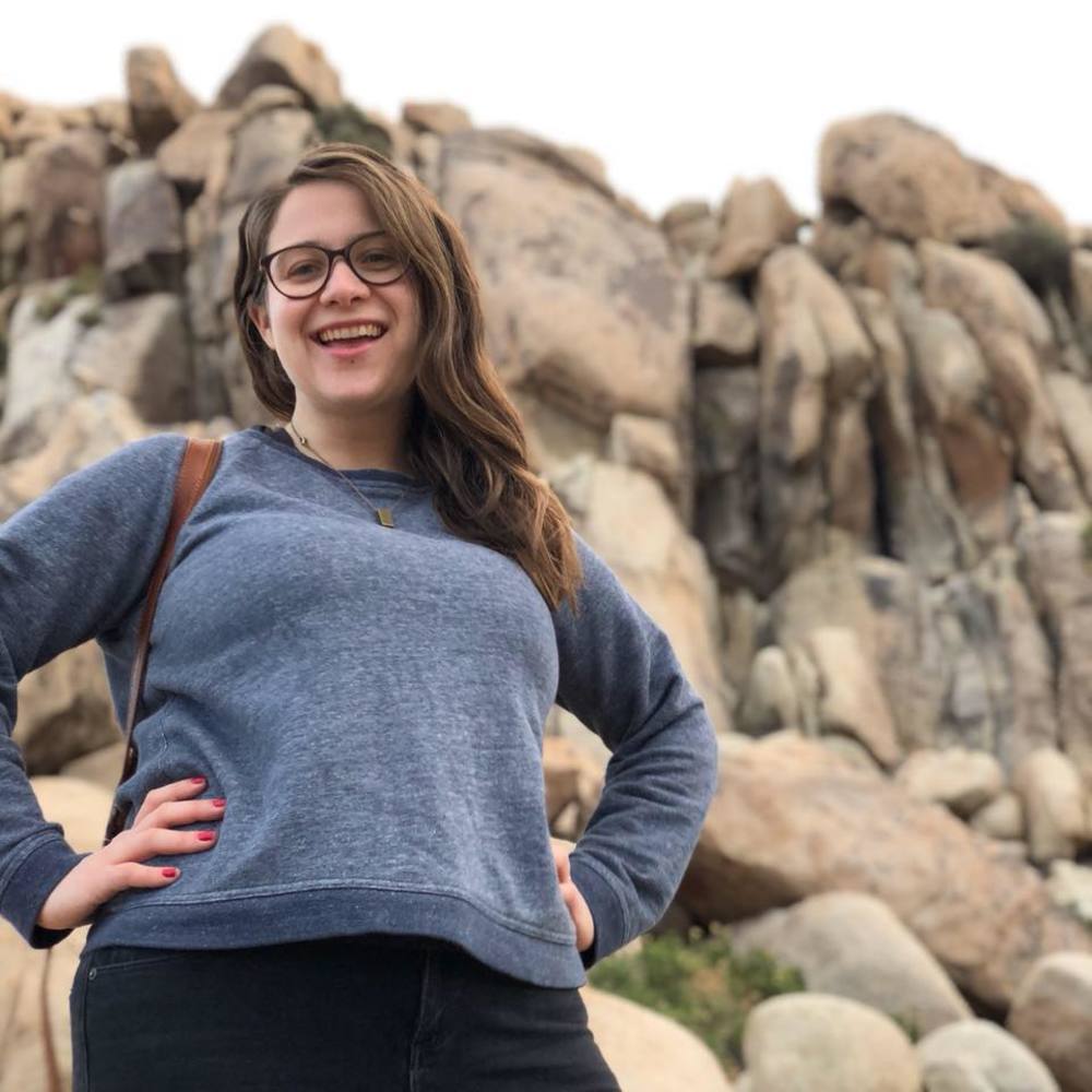 Meet your Posher, Chloe